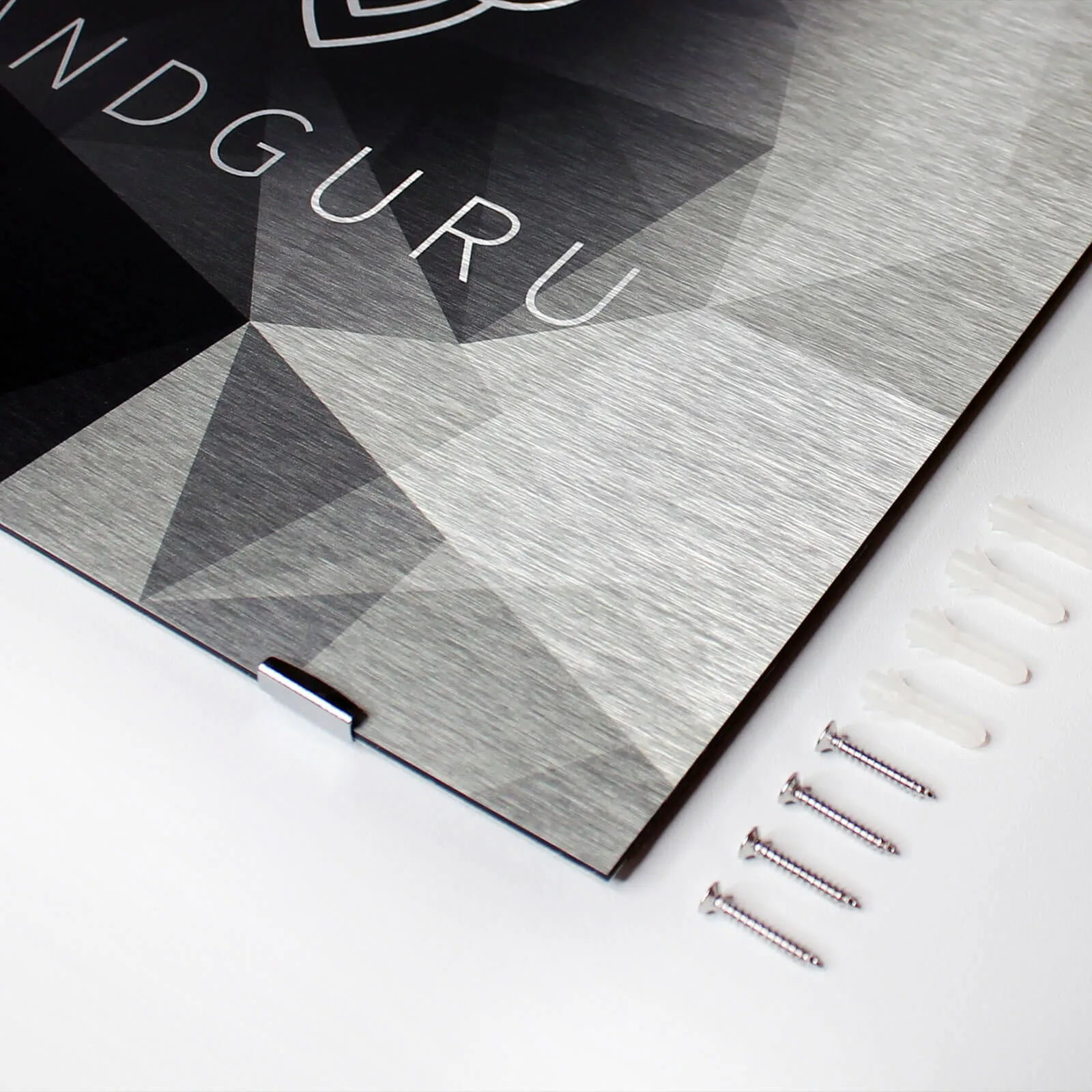 Gebürstetes Aluminiumbild, das mit seinem edlen Look die Ästhetik eines exotischen Frosch Getränks in der deutschen Wohnkultur unterstreicht.