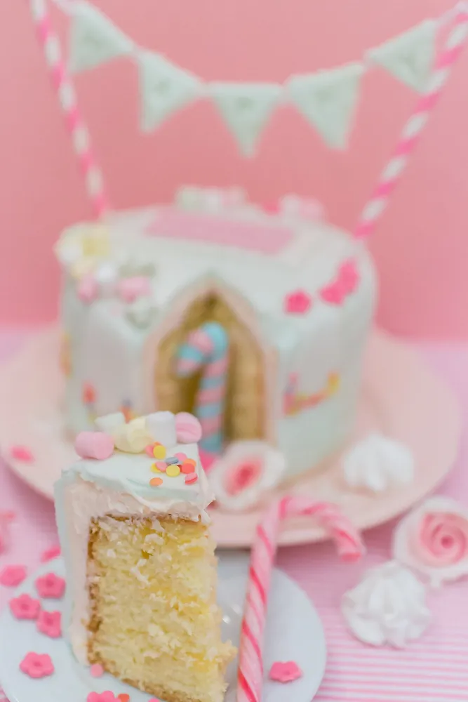 Geburtstagstorte mit Fondantbuchstaben