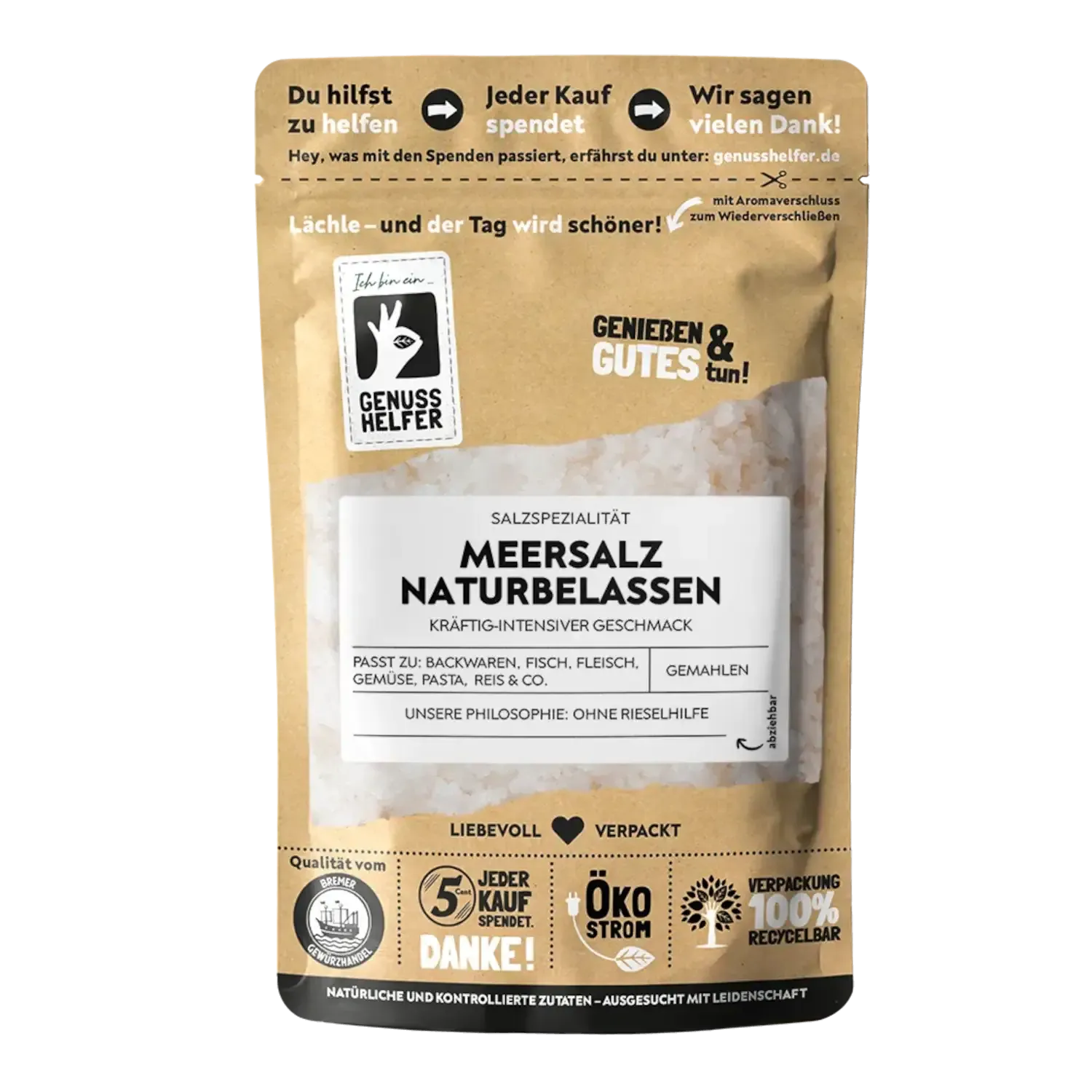 Gemahlenes französisches Meersalz in einer Holzschale