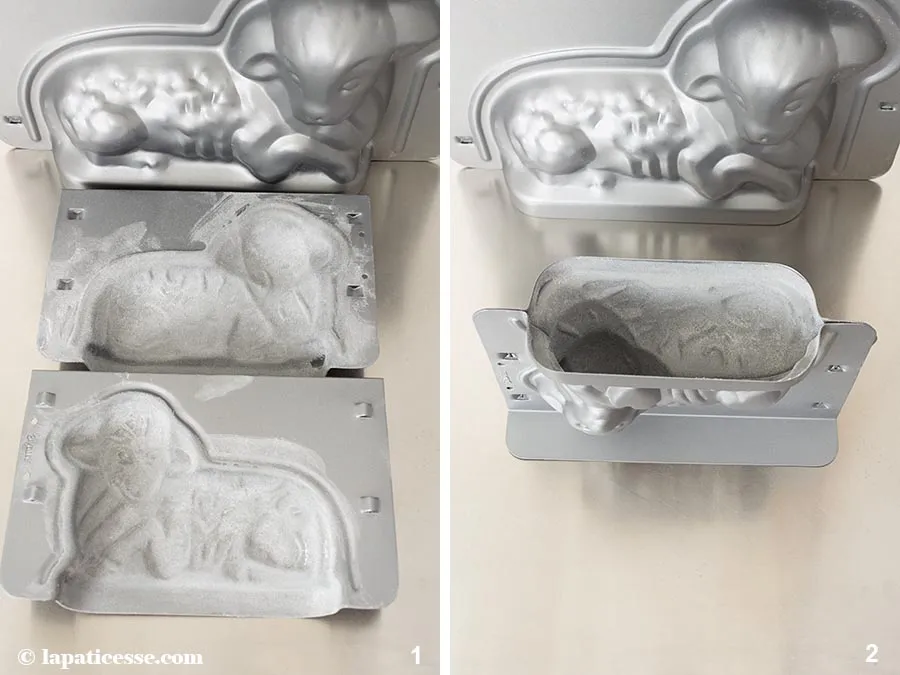 Geöffnete 3D-Osterlamm-Backform von Städter, eingefettet mit Butter und mehliert, bereit zur Befüllung mit Teig.