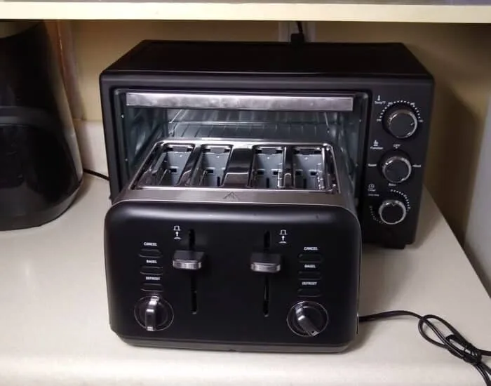 Größenvergleich: Ambiano 4-Schlitz-Toaster und Ambiano Toasterofen