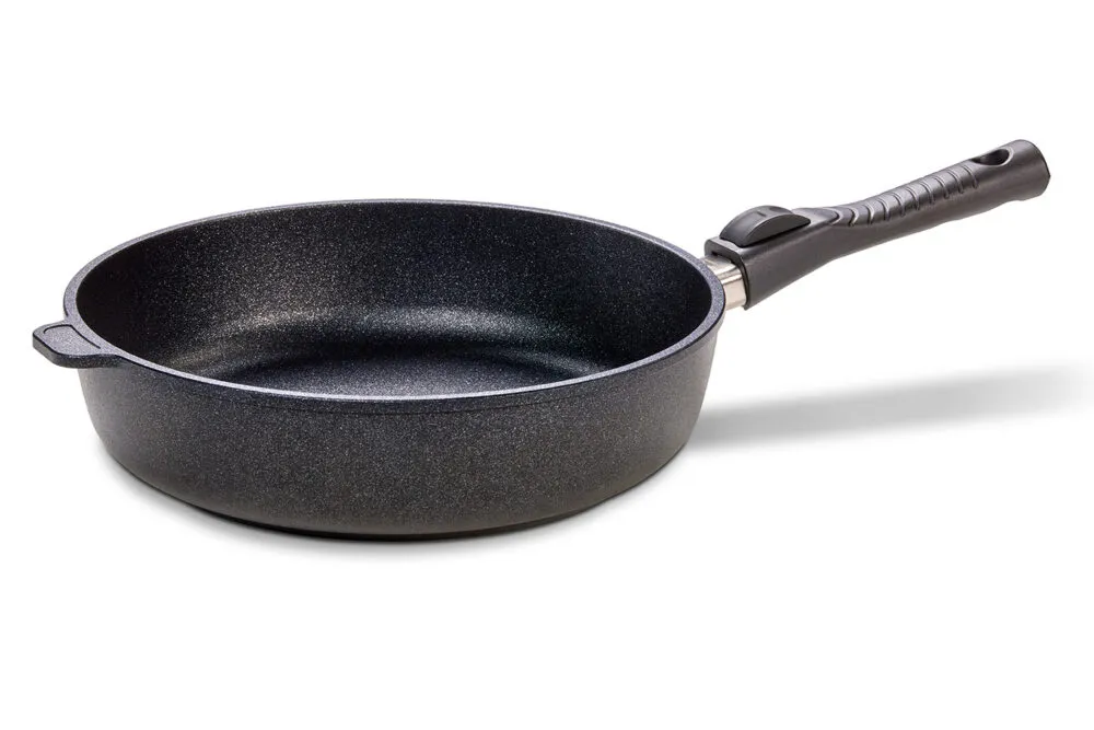 Guss Hochrandpfanne 28cm seitlich schräg Pfanne Emmi kocht einfach