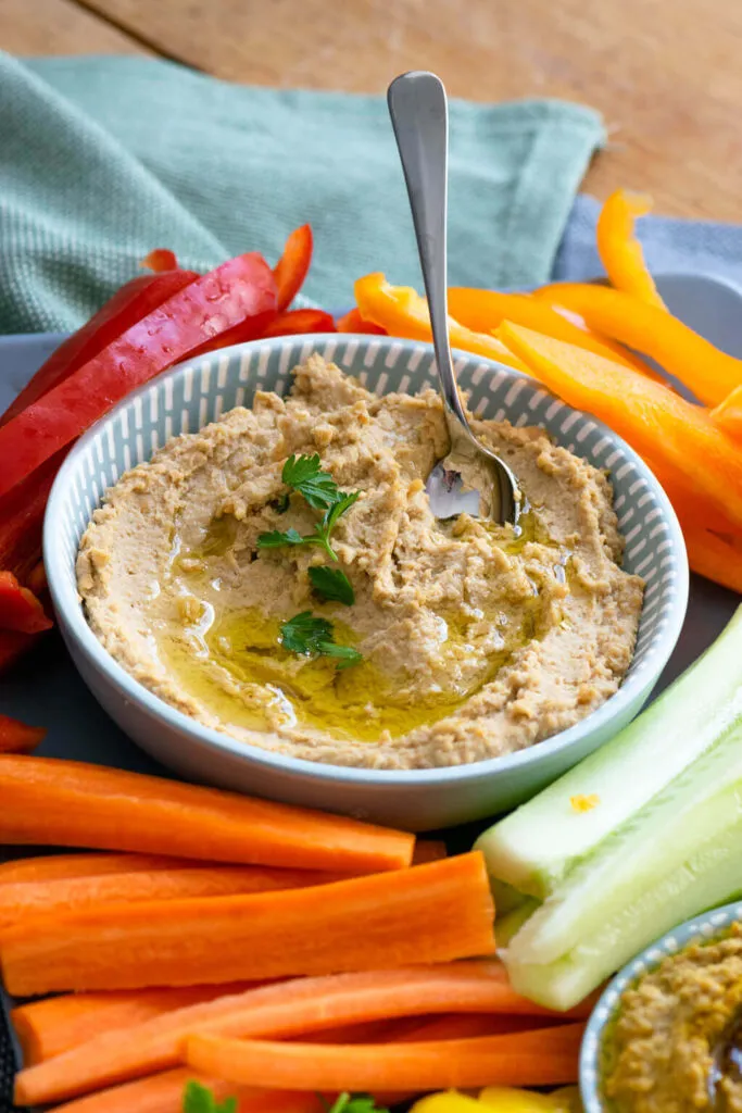 Hausgemachter Kichererbsen-Hummus, mühelos im Thermomix zubereitet