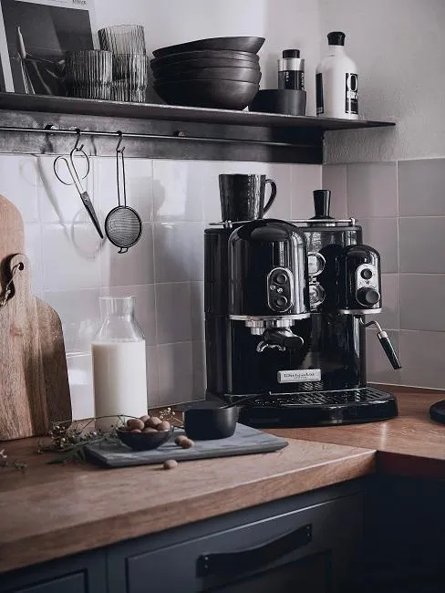 Hausmittel zum Entkalken einer Kaffeemaschine
