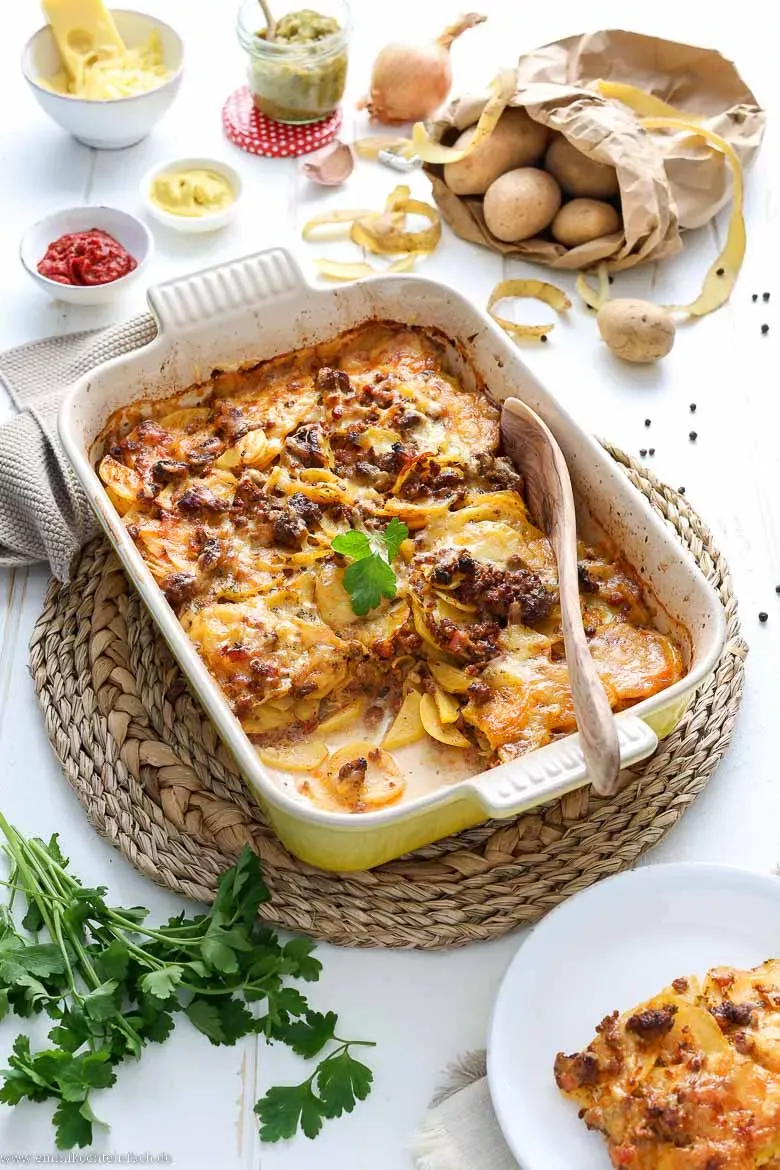 Herzhafter Kartoffelauflauf mit Hackfleisch und Käse