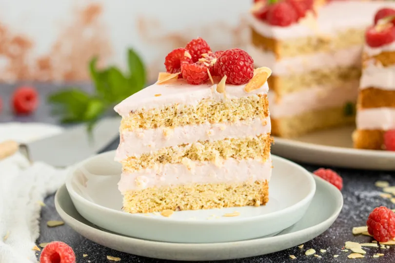 Himbeer-Mascarpone-Creme-Torte