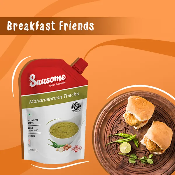 HSV-Fans feiern in den traditionellen Farben des Hamburger Sport-Vereins