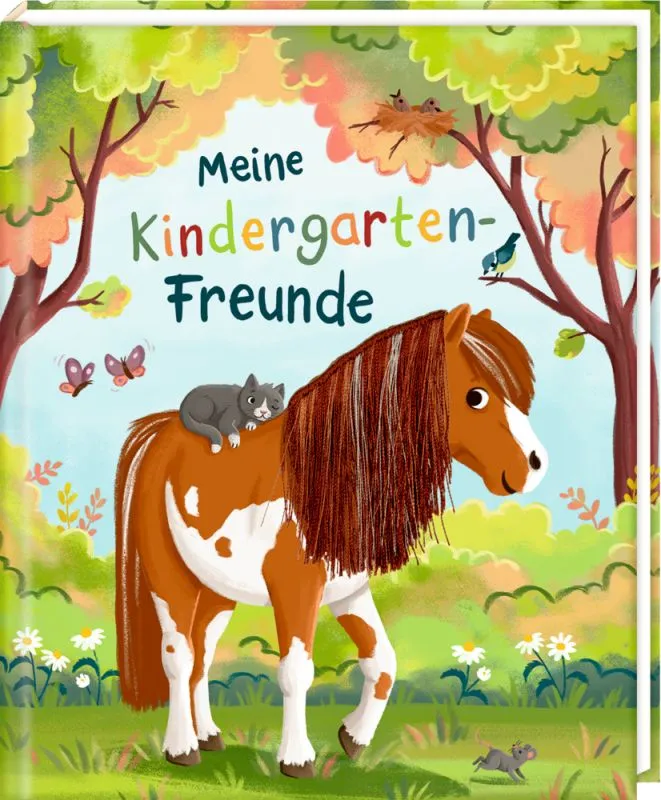 Illustriertes Pony, das eine Katze trägt, umgeben von Vögeln und Schmetterlingen. Text: „Meine Kindergarten-Freunde.“.