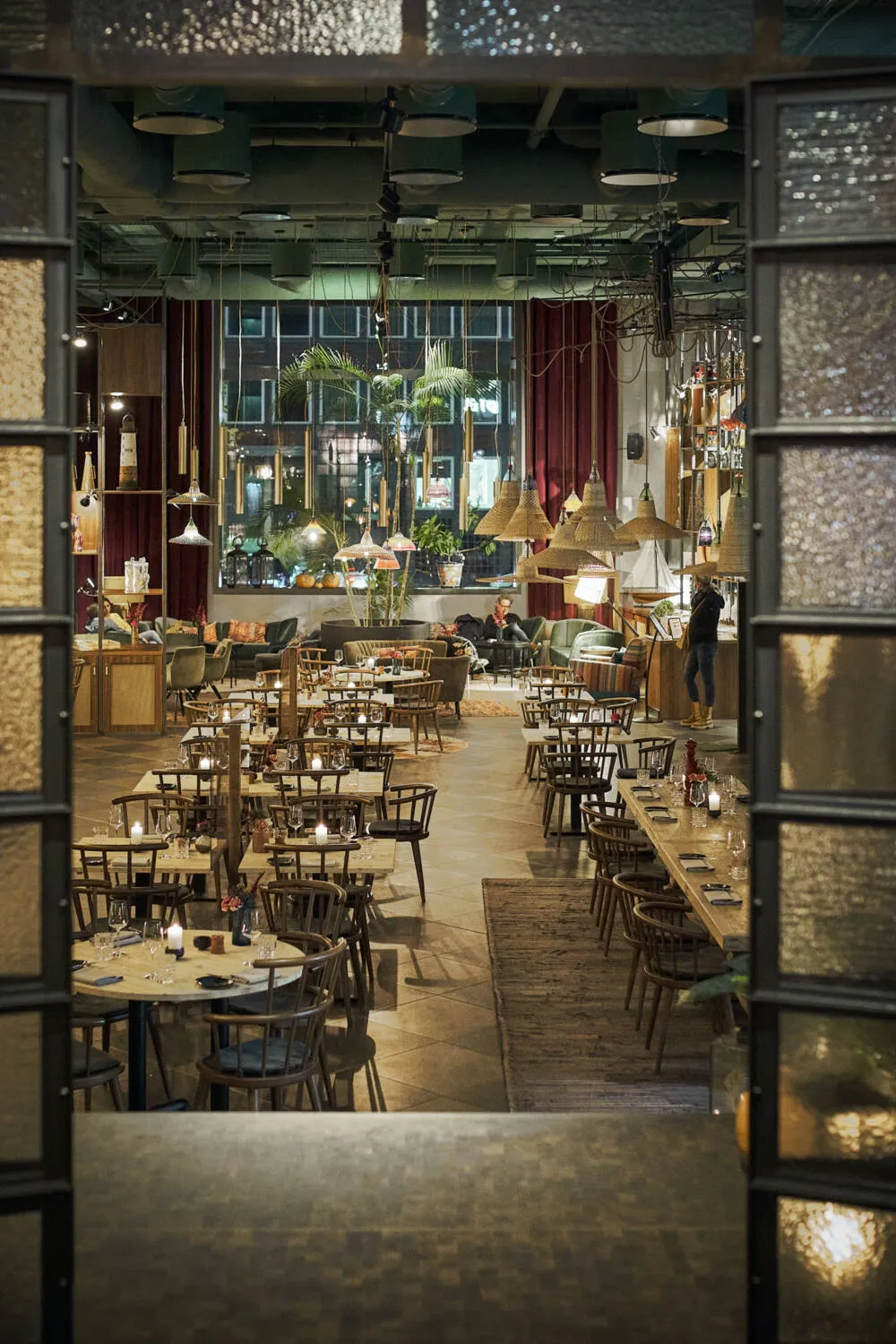 Im Kitchens werden internationale Spezialitäten unweit der Elbphilharmonie serviert