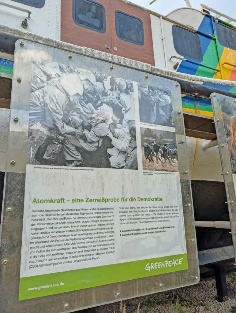 Informationstafeln zur Geschichte des Widerstands gegen Atomenergie in Gorleben