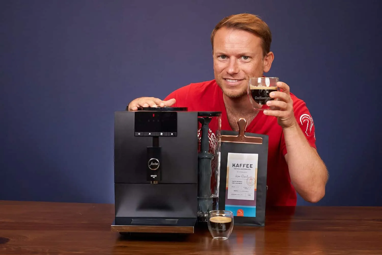 Jura ENA 4 Kaffeevollautomat in modernem Design