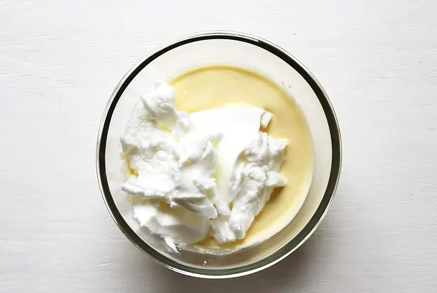 Kaiserschmarrn Eischnee unterheben Schritt-für-Schritt