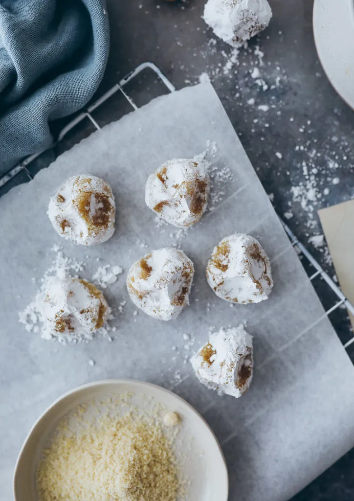Kekse nach dem Backen, bereit zum Genießen
