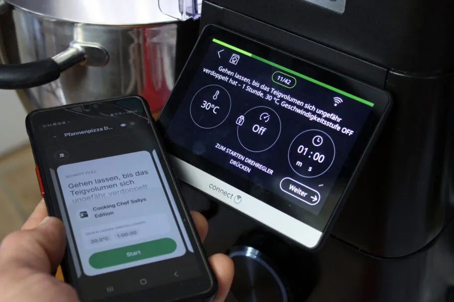 Kenwood Cooking Chef Sallys Edition KCL96 mit Rezept auf Tablet