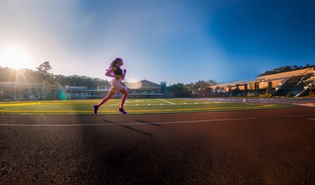 KI-gestützte Freistellung einer Person auf einer Laufbahn mit Roto Brush in After Effects