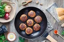 Klassische Frikadellen Rezept - www.emmikochteinfach.de