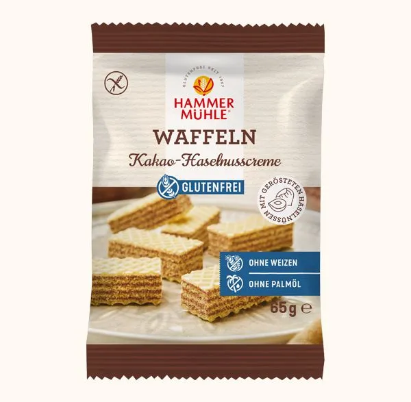 Knusprige glutenfreie Waffeln mit dunkler Kakao-Haselnusscreme Füllung.
