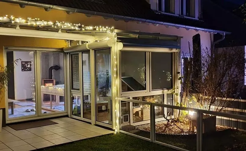 Kombinationshaltung mit Innen- und Außenbereich