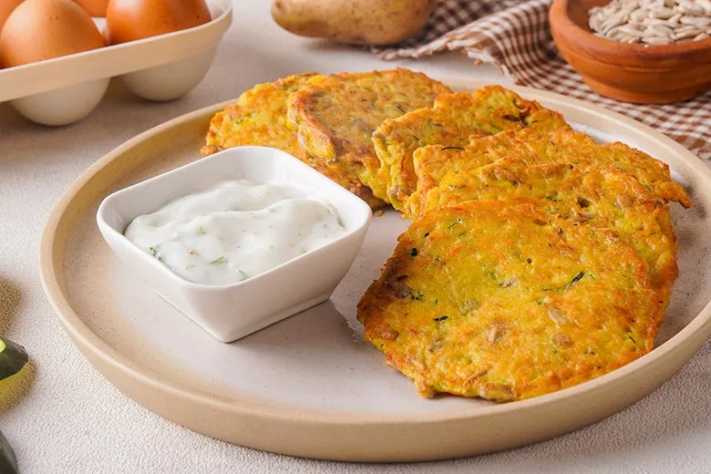 Köstliche Gemüseschnitzel aus Karotten und Zucchini