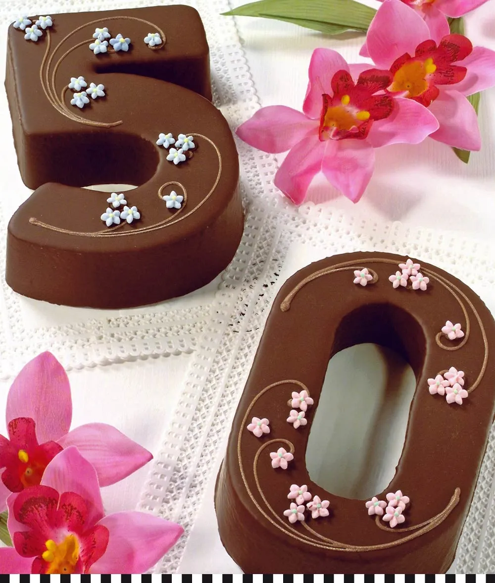 Köstliche Zahlentorte zum 50. Geburtstag von Heinemann (Foto: G. Coscia)