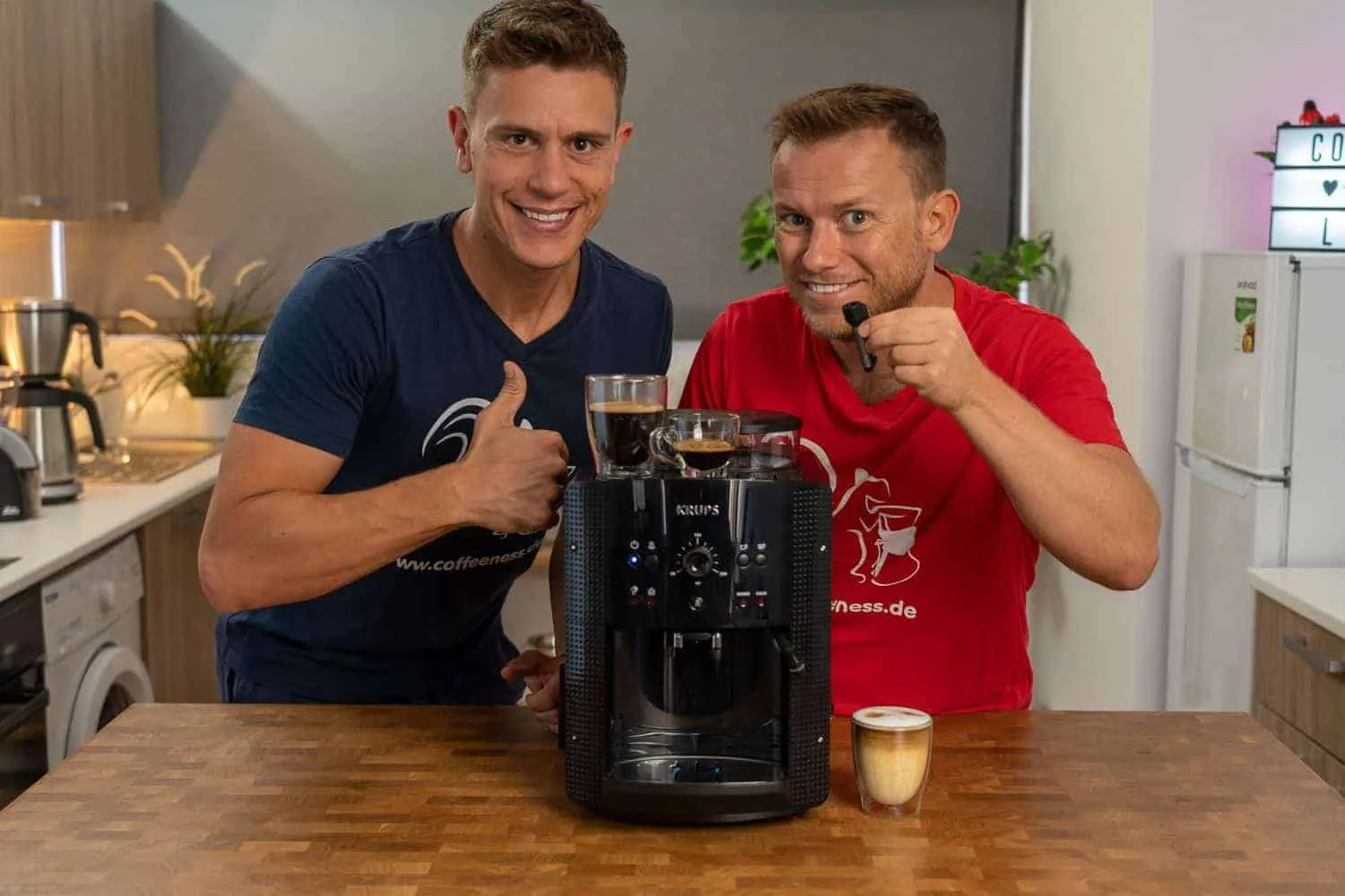 Krups EA 8160 Kaffeevollautomat im Einsatz