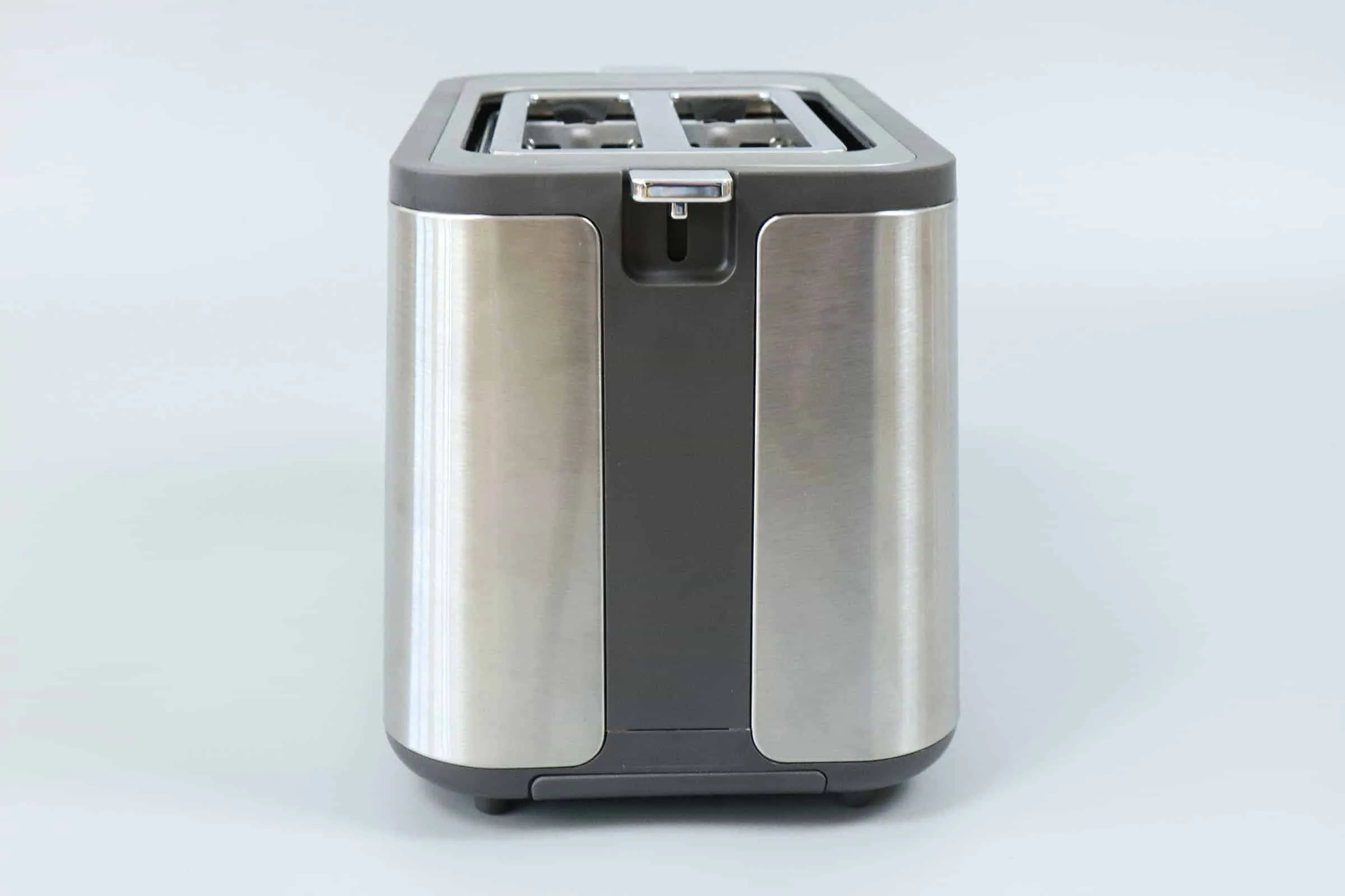 Krups KH442 Toaster, Rückseite mit Hebel zum Anheben der Toastscheiben