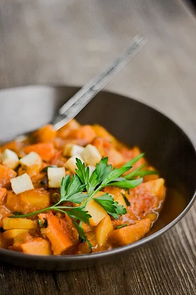 Kürbiseintopf mit Kümmel und Apfelmus