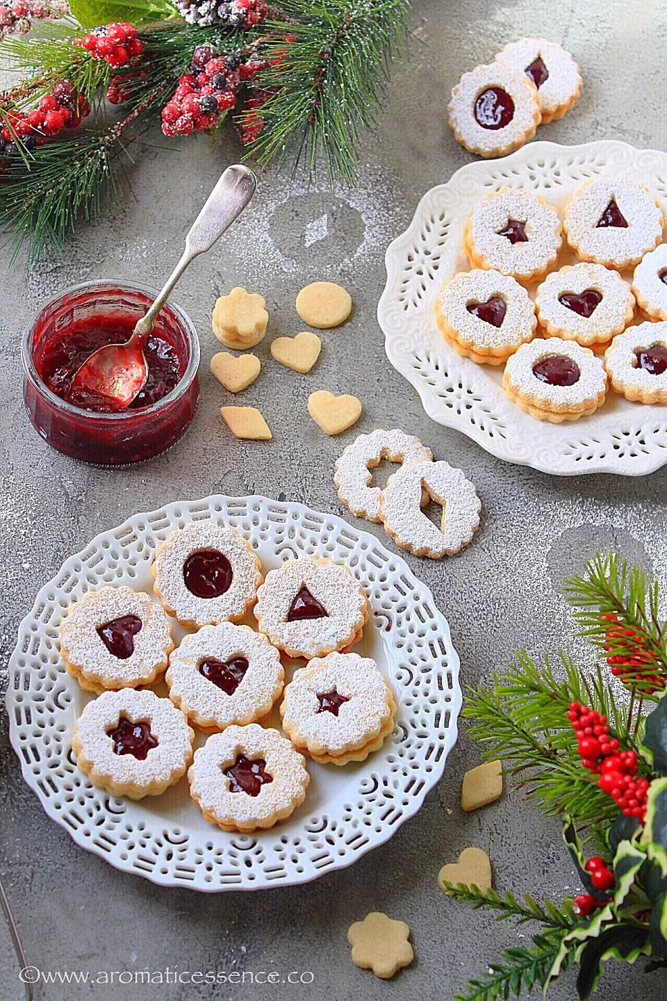 Linzer Augen mit Himbeermarmelade