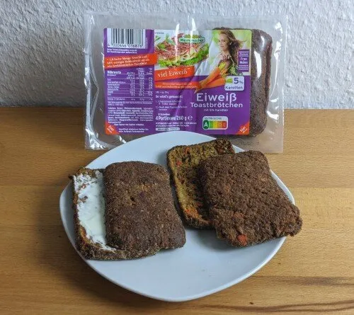 Mestemacher Eiweiß-Toastbrötchen mit Karotten bei Edeka und Rewe im Test: Eine geschmackvolle Variante