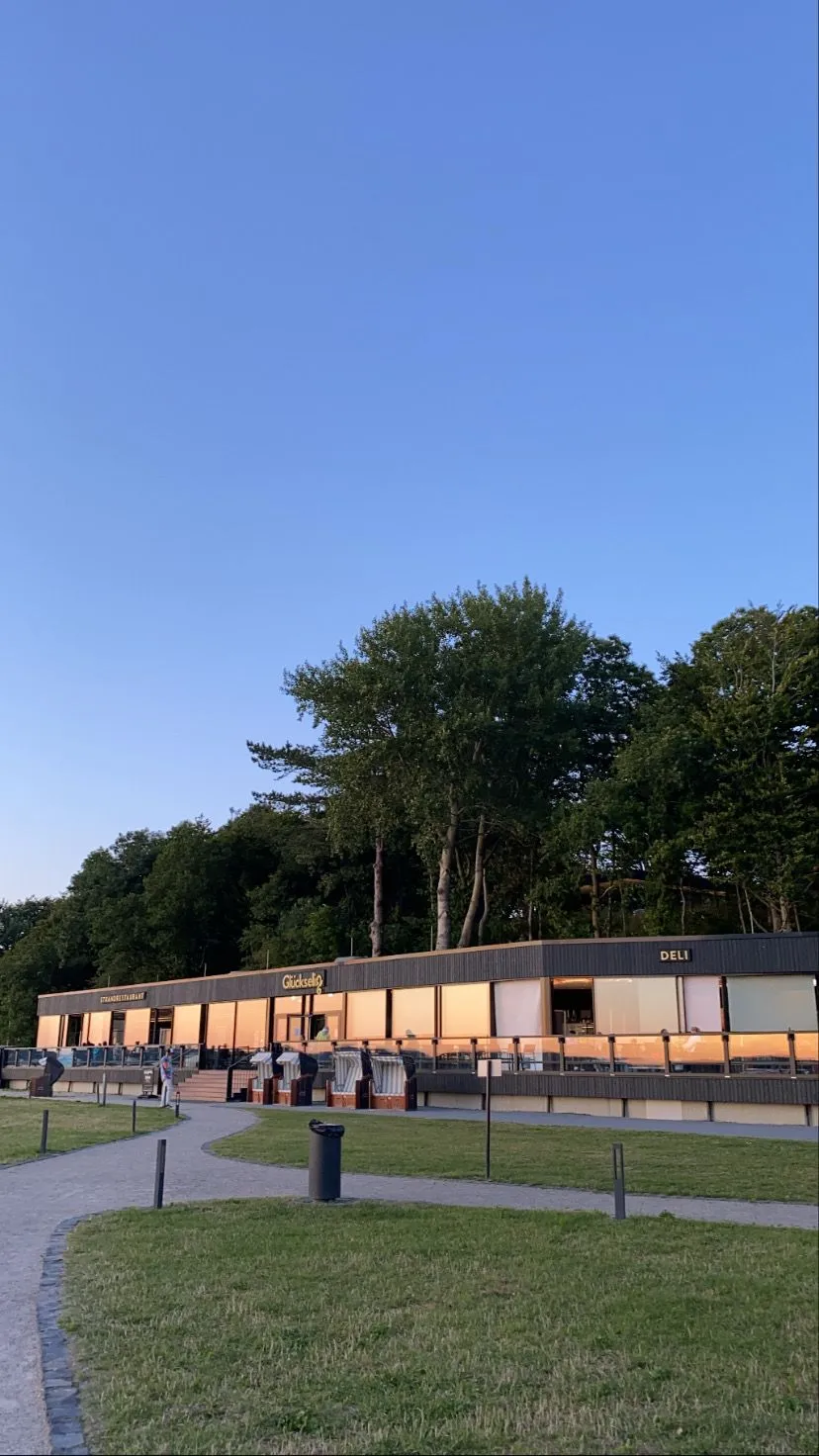 Modernes Strandhaus in Glücksburg mit Meerblick