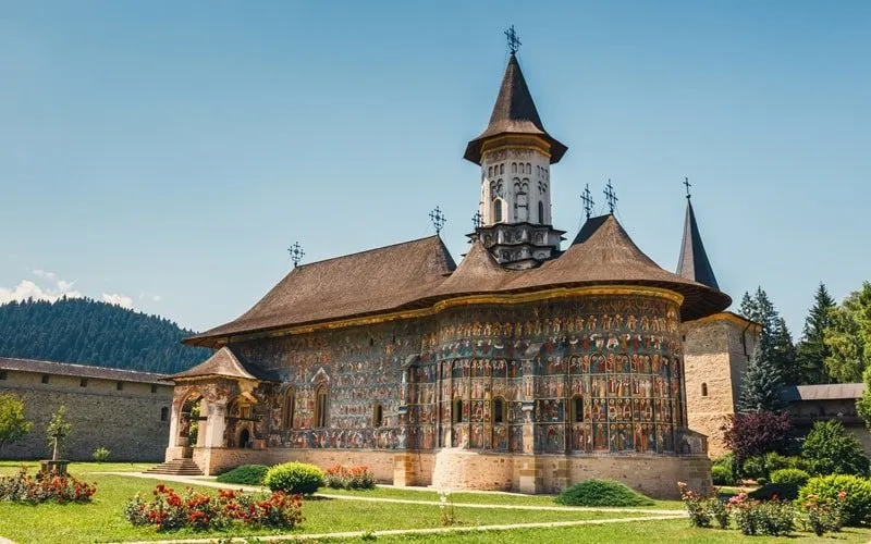 Moldaukloster Voronet in Rumänien mit Fresken