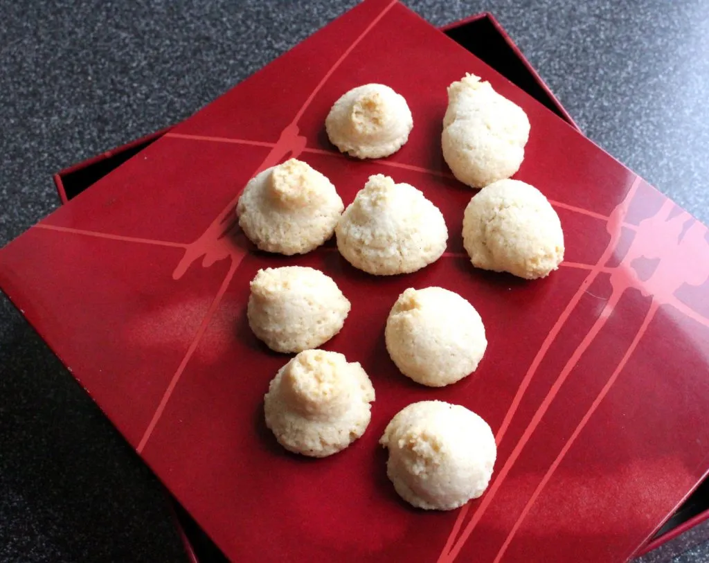 Nahaufnahme von knusprigen Mandel Plätzchen