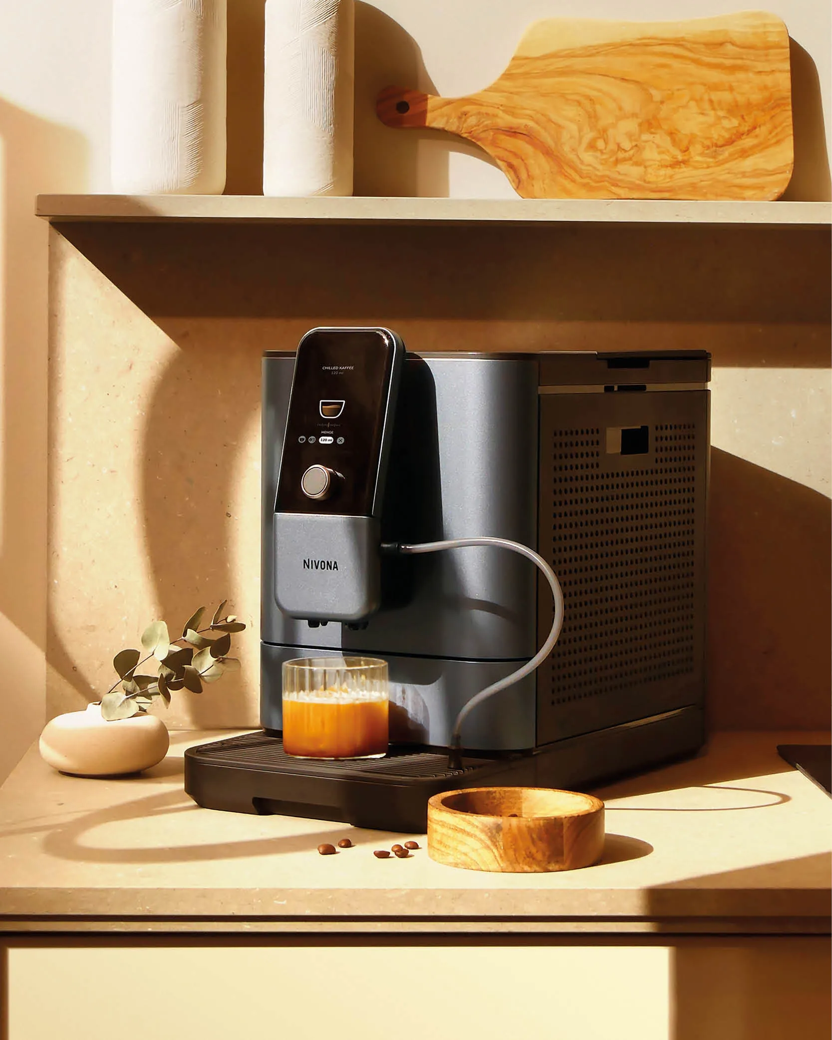 NIVO 8000 Kaffeevollautomat mit Chilled Brew Option und Zubehör