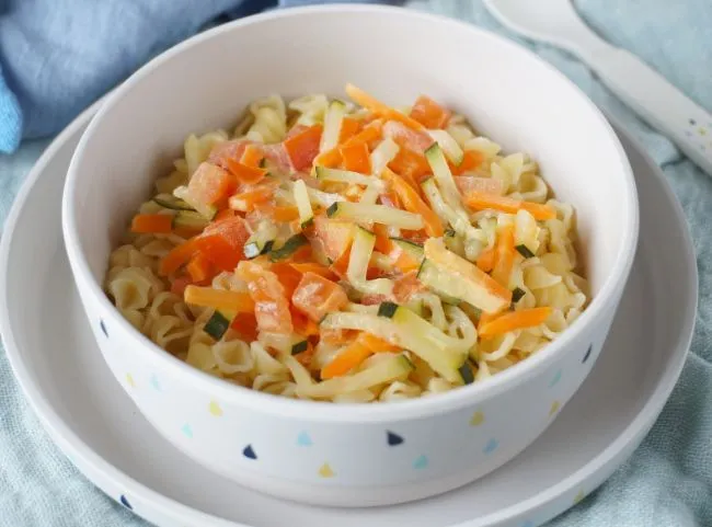 Nudeln mit Gemüse-Käsesosse für Baby und Kleinkind, cremig und lecker