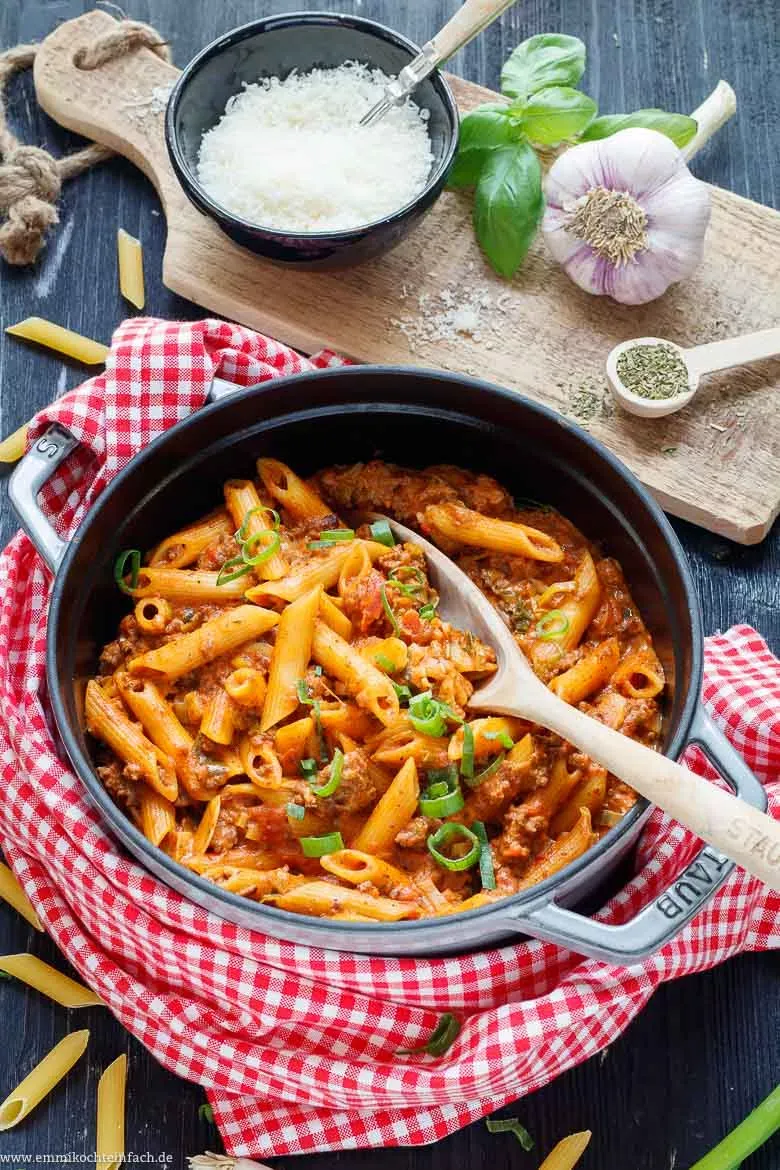 One Pot Pasta mit cremiger Soße
