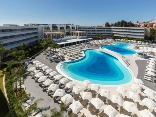 Pauschalreise nach Rhodos: luxuriöses Princess Andriana Resort als DERTOUR Angebot