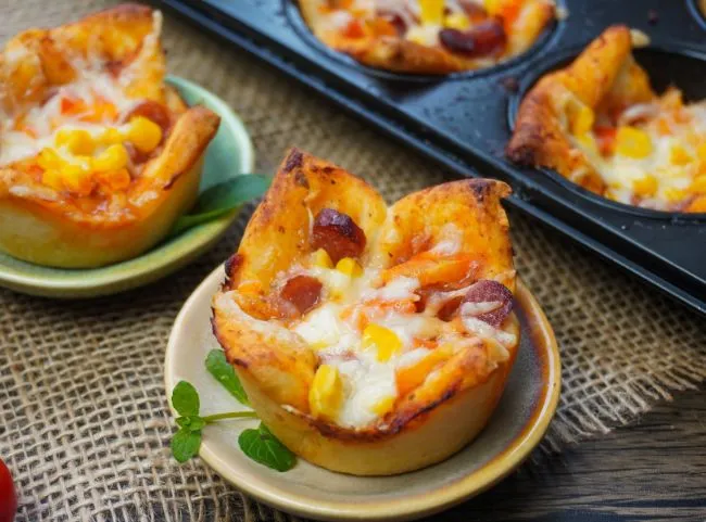 Pizza Muffins mit Fertigteig, ideal für schnelle Snacks