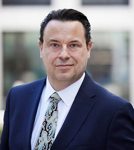 Porträt von Dr. Peter-Henrik Blum-Barth, Chief Investment Officer der Frankfurter Leben Gruppe
