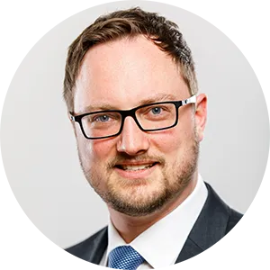 Porträtfoto von Alex Wiefel, dem Experten für SAP Dokumentenmanagement und Formularlandschaften