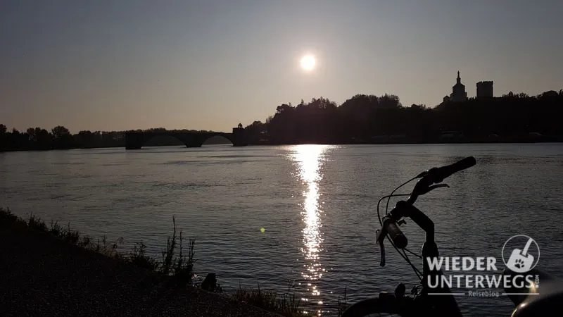 Radfahren von der Flusskreuzfahrt aus