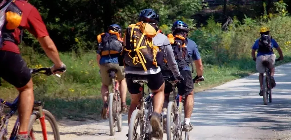 Radtour Fahrradtour Männerwochenende Ideen Männertrip Männertour mit den Kumpels