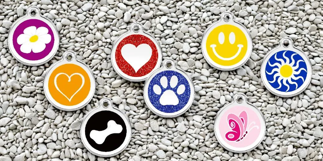 RedDingo Hundemarke mit dunkler Gravur – Übersicht der Modelle