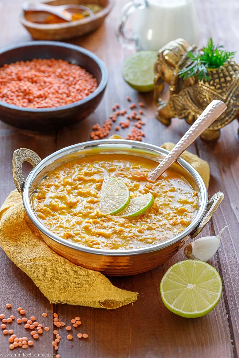 Rote Linsensuppe mit Kokosmilch