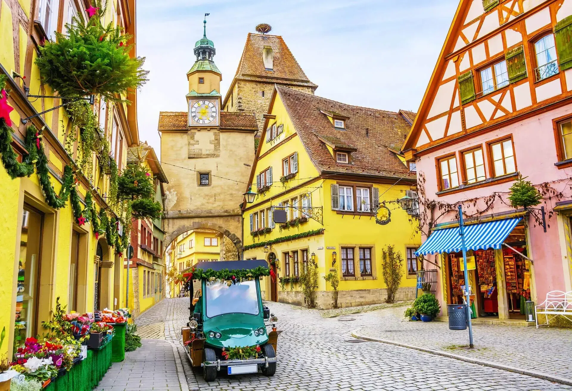 Rothenburg ob der Tauber, eine mittelalterliche Stadt mit Fachwerkhäusern und Kopfsteinpflaster