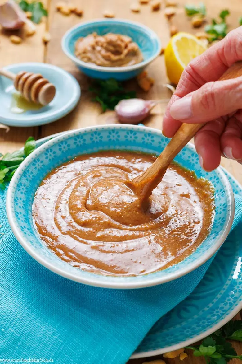Rundum köstlich: Erdnusssoße aus 5 Zutaten