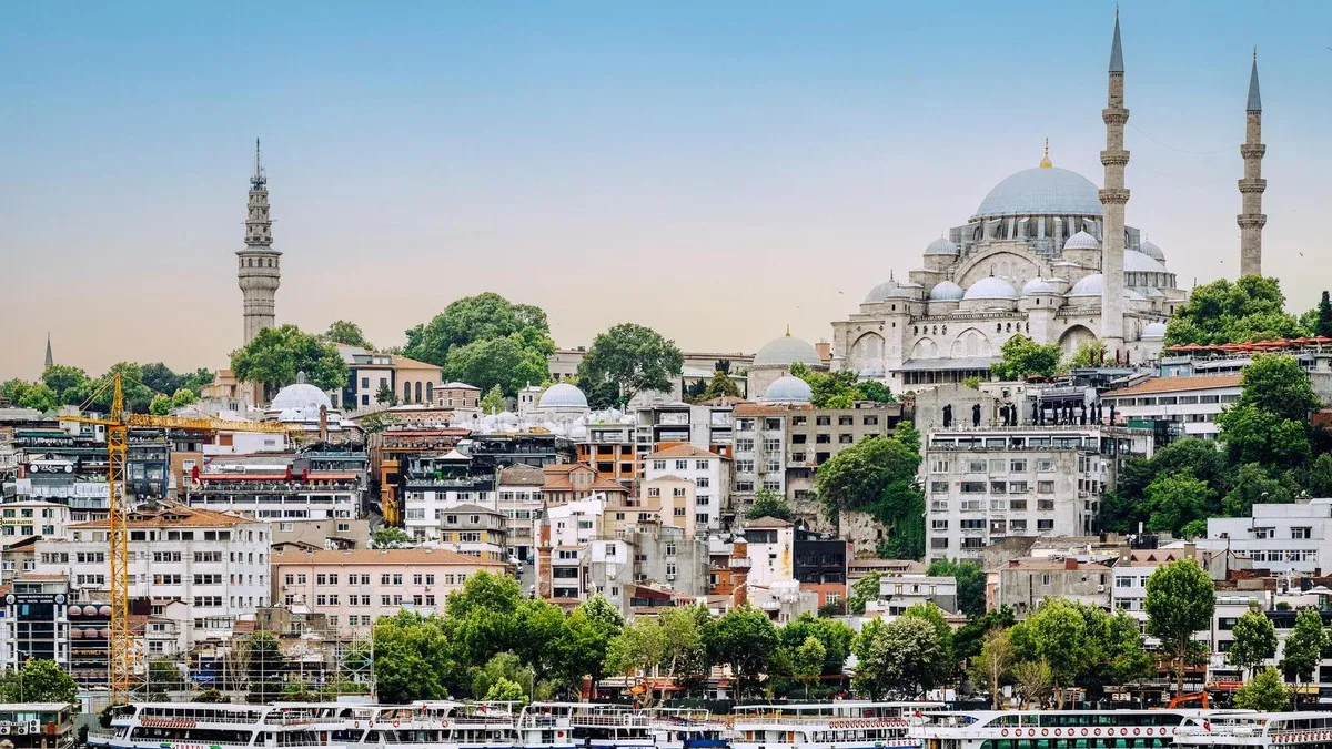 Scenic View of Istanbul Skyline with Historical Architecture