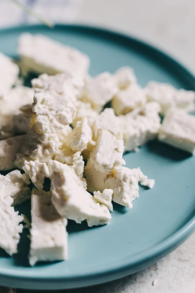 Schafskäse-Rezepte von TrickyTine: Gebackener Feta mit mediterranen Kräutern