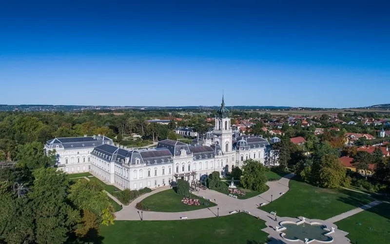 Schloss Keszthely am Balaton in Ungarn