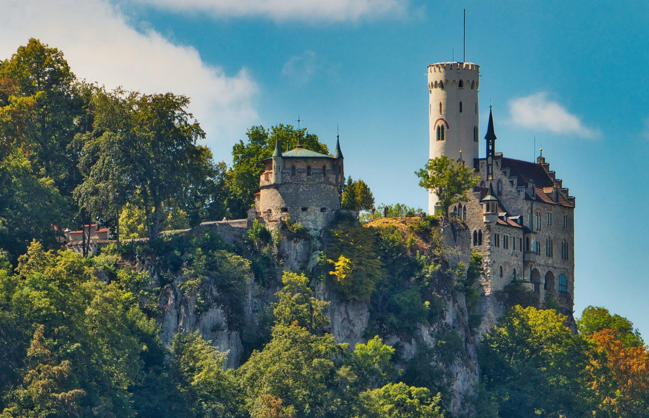 Schloss Lichtenstein Top-Ausflugsziel Schwäbische Alb
