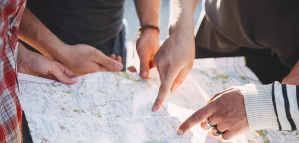 Schnitzeljagd Scavenger Hunt Männerwochenende Ideen Männertrip Männertour mit den Kumpels Stadtrallye Fahrradrallye